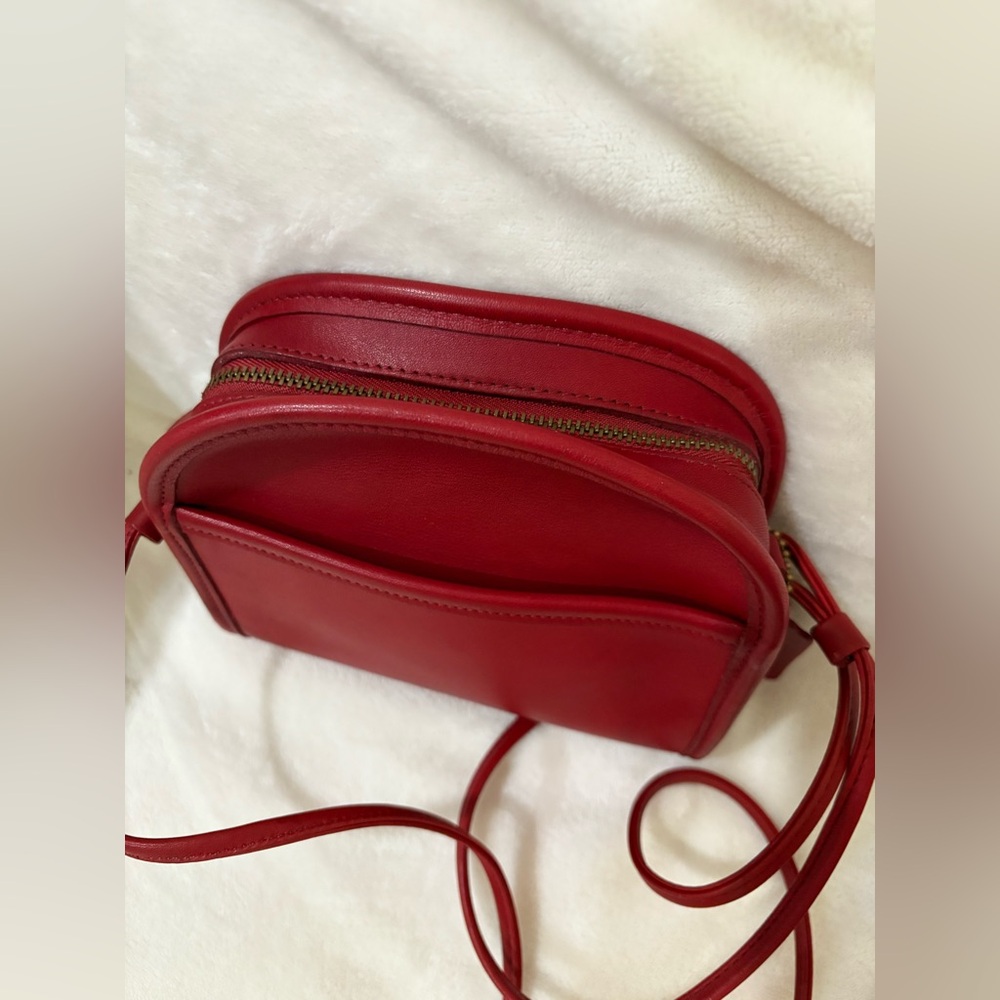 🚨VINTAGE 1997 COACH ABBIE RED LEATHER ZIP CLOSURE CROSSBODY - Picture 7 of 17